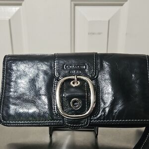 Coach Black EUC Y2K Soho Leather Clutch with Silver Buckle